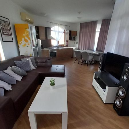 Къща За Гости Мускат 2 Aheloy Exterior foto